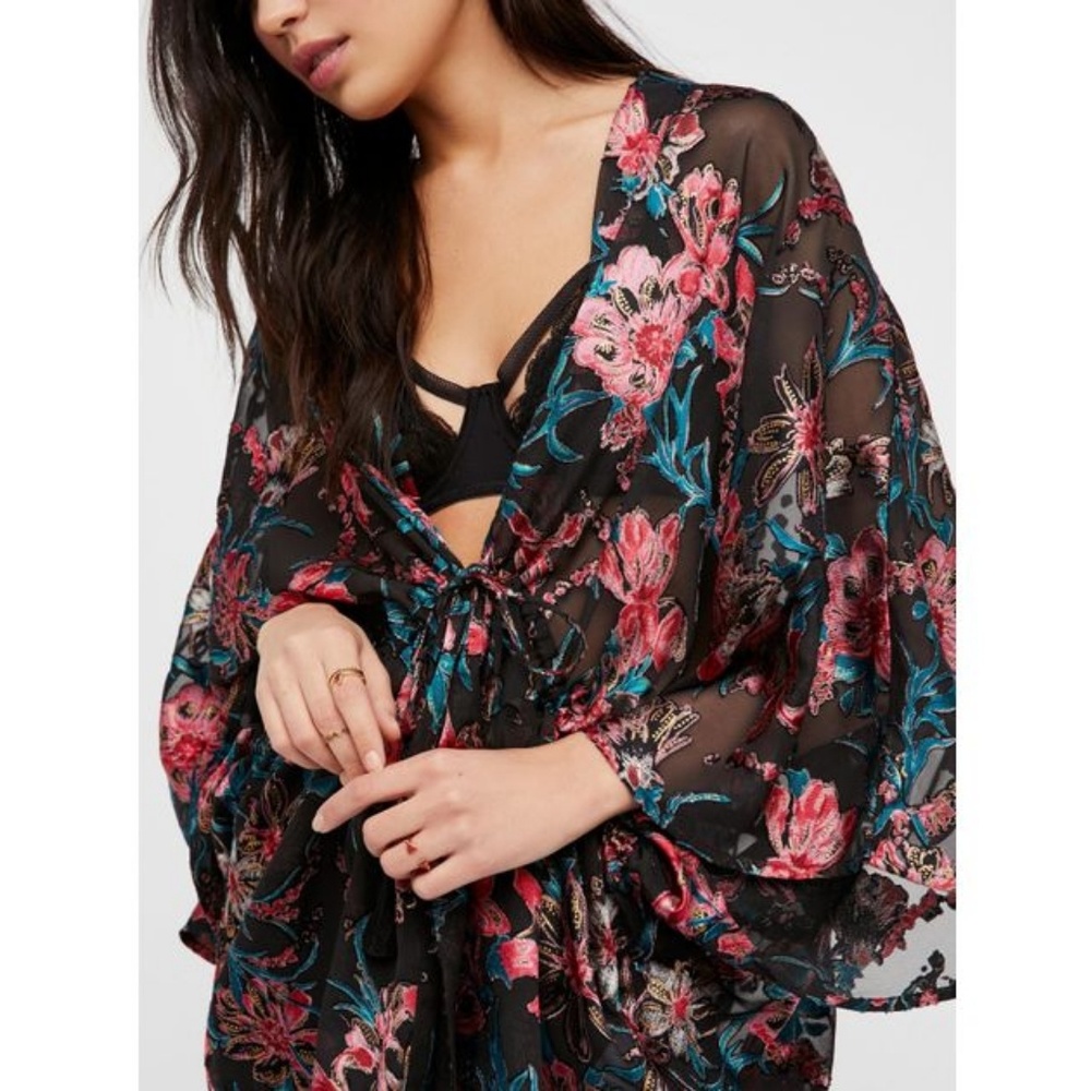 Free People Only In Dreams Burnout Kimono OS - Picture 1 of 8